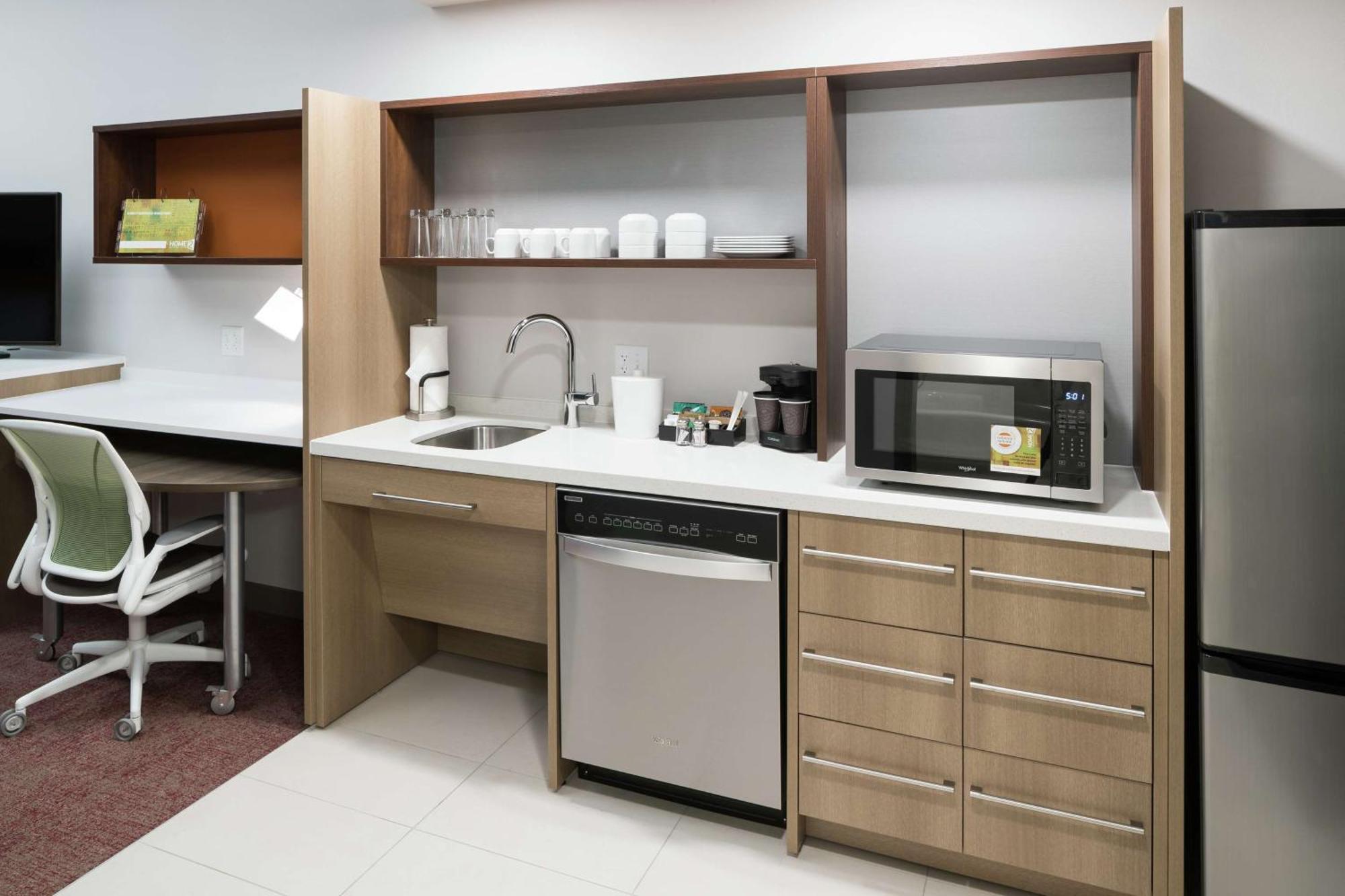 Home2 By Hilton Airport Hotel Orlando